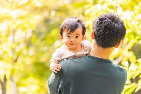 男性患者さんへのアピアランスケア【vol.2 男性用ウィッグの種類・選び方 編】 | 男性向けケア